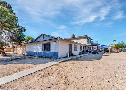 1641 N Lamont Street - Photo 1