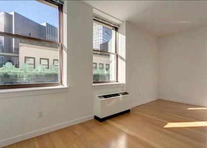 37 Wall Street - Photo 1