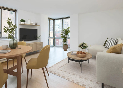 400 West 37th Street - Photo 1