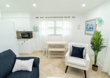 3230 Ne 13th Street - Photo 1