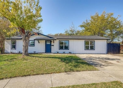521 Mesquite Avenue - Photo 1