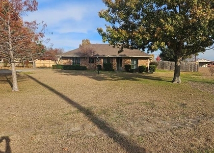500 Mustang Court - Photo 1