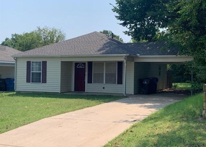 1602 W Elm Street - Photo 1