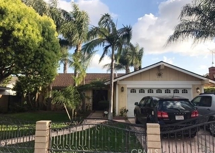 8445 Chaffee - Photo 1
