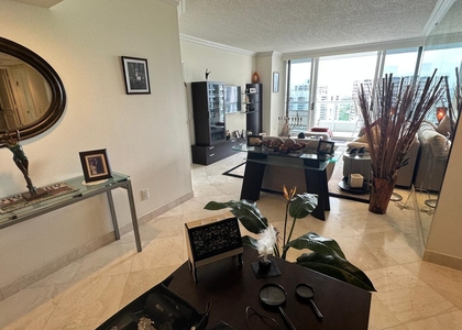 21055 Yacht Club Drive - Photo 1