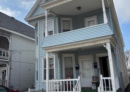 918 Delamont Avenue - Photo 1
