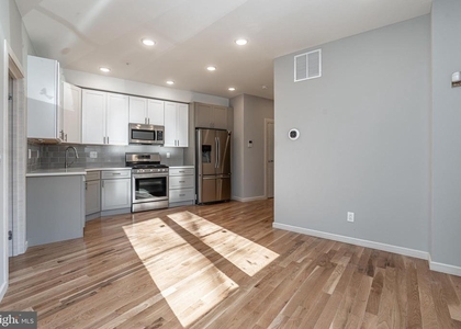 2045 N College Avenue - Photo 1
