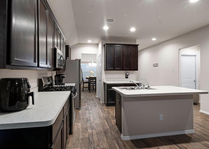 518 Poppy Field Court - Photo 1