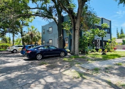 1960 4th Avenue N - Photo 1