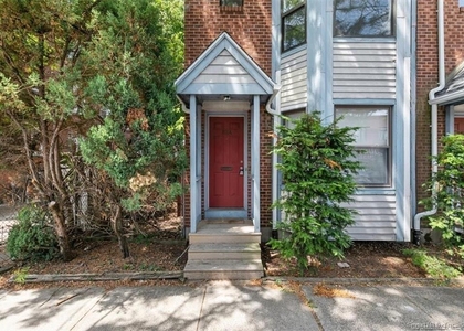 86 Howe Street - Photo 1