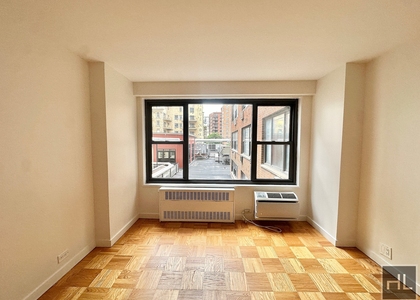 Fourth Avenue - Photo 1