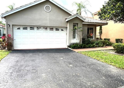 10110 Nw 5th Street - Photo 1