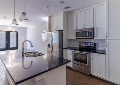 5609 Smu Boulevard - Photo 1