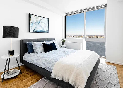 505 West 37th Street - Photo 1