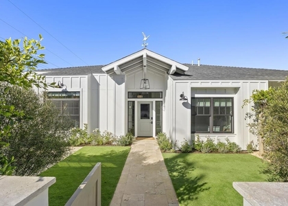 210 Estrella St - Photo 1