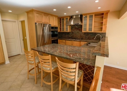 17097 Palisades Circle - Photo 1