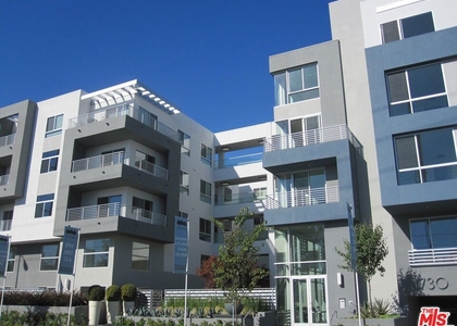 1730 Sawtelle Boulevard - Photo 1