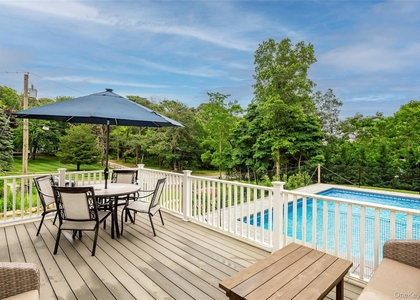 15 S Beach Road - Photo 1
