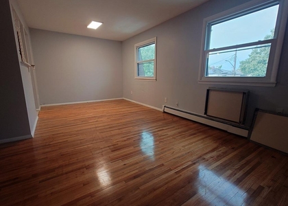 256-20 Craft Avenue - Photo 1