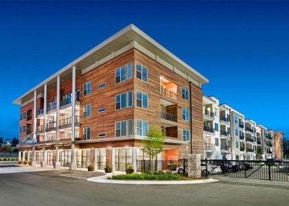 1490 W Ernest Barrett Parkway  - Photo 1