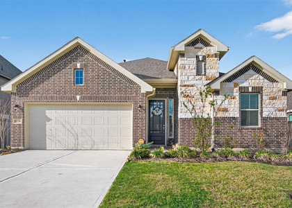 32226 Cedar Crest Drive - Photo 1