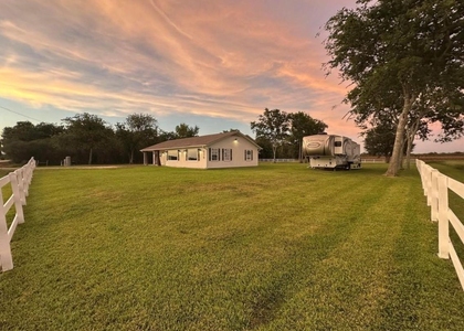 518 Anton Stade Rd - Photo 1