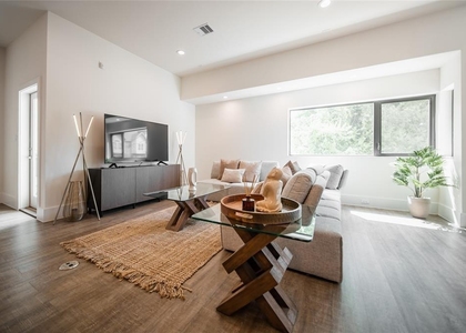 2212 Francis Street - Photo 1