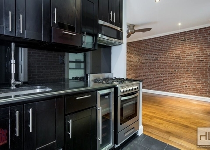 East 100th Street - Photo 1