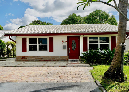 5908 Nw 81st Avenue - Photo 1