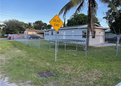 918 Nw 24th Avenue - Photo 1