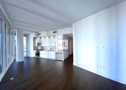 East 44th Street - Photo 1