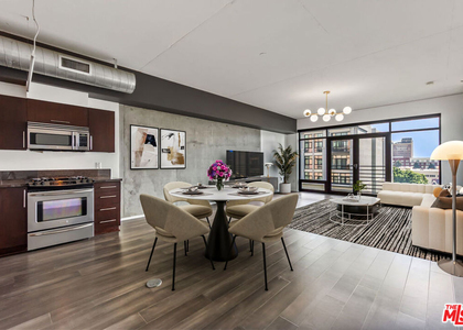 1111 S Grand Avenue - Photo 1