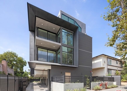1227 N Formosa Avenue - Photo 1