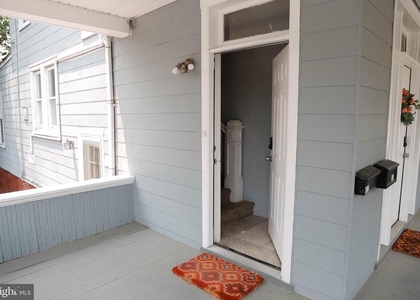 3021 Glenmore Avenue - Photo 1