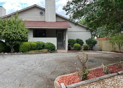 1201 Hazelton St - Photo 1