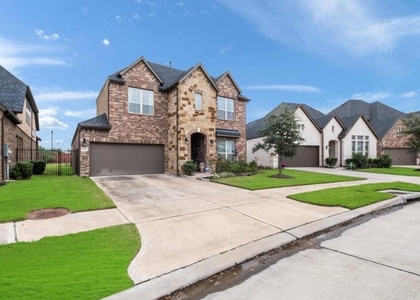 5231 Pickford Grove - Photo 1