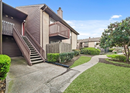 12905 Woodforest Boulevard - Photo 1
