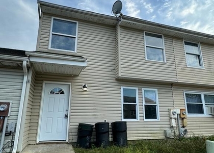 79 Lexington Boulevard - Photo 1