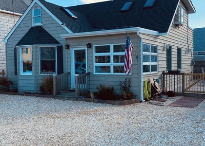 108 E Kupper Drive - Photo 1