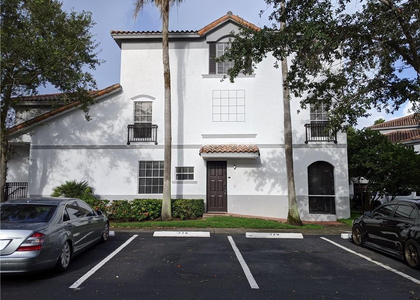 761 Sw 148th Avenue - Photo 1