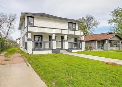 2932 Travis Avenue - Photo 1