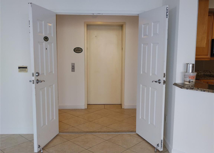 100 S Birch Road - Photo 1