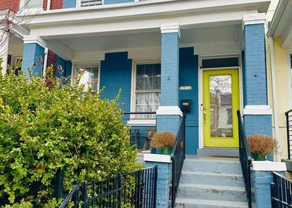 1011 8th Street Ne - Photo 1
