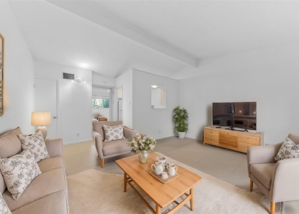 1907 Fairlawn Ln - Photo 1