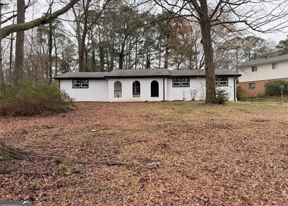 1055 Pinecrest Drive - Photo 1