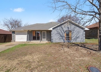 114 Prairie Creek Circle - Photo 1