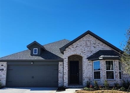 517 Amenduni Lane - Photo 1