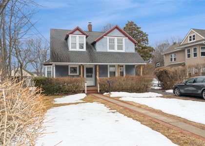 36 Tyler Avenue - Photo 1