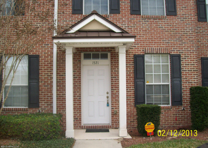 1521 Fieldview Drive - Photo 1