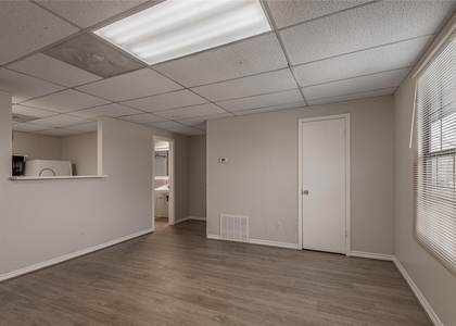 626 University Avenue - Photo 1